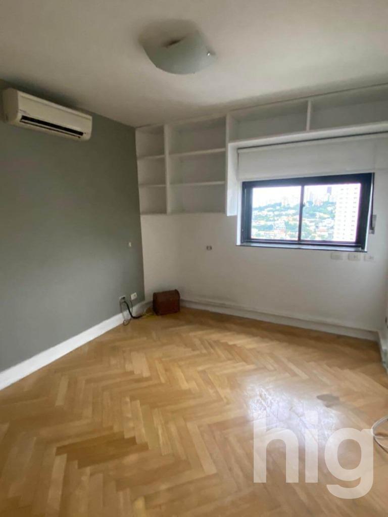 APARTAMENTO - 