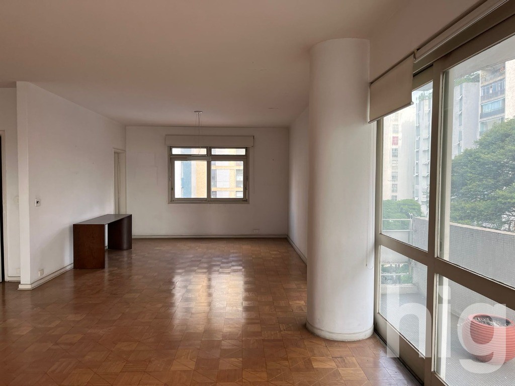 APARTAMENTO - 