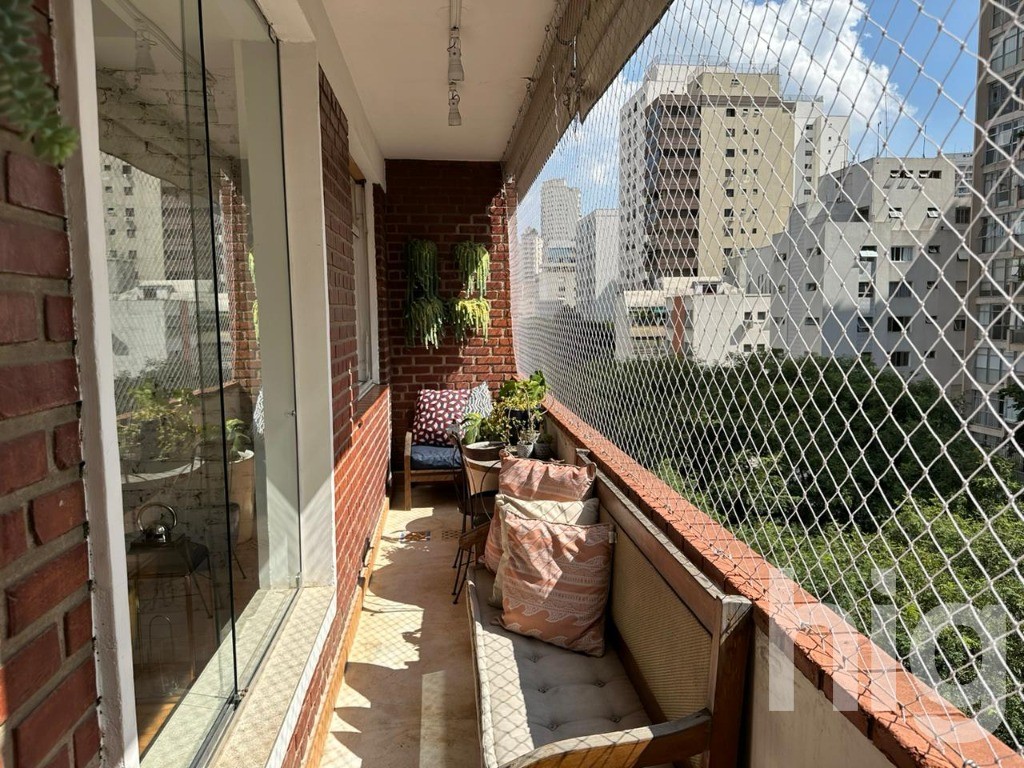 APARTAMENTO - 