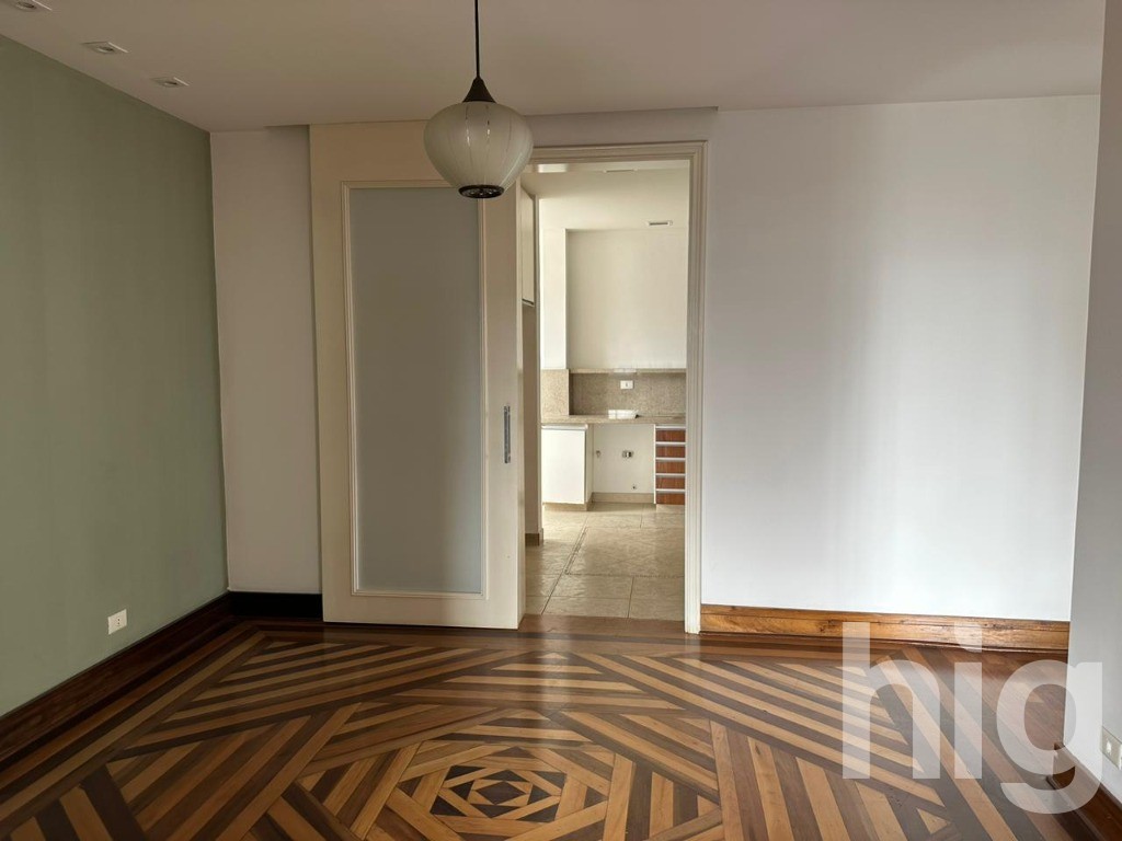 APARTAMENTO - 