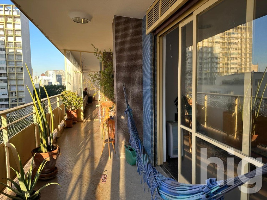 APARTAMENTO - 